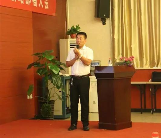 6740894.jpg 6740894.jpg