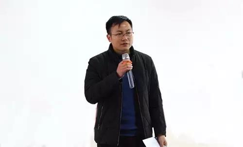 85d7383.jpg 85d7383.jpg