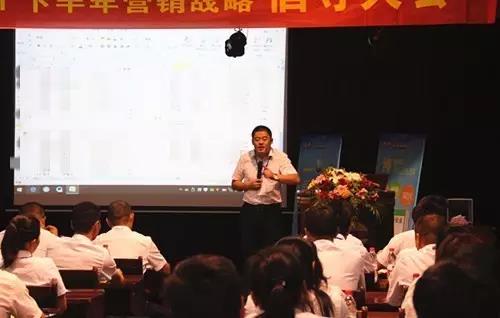 ad50131.jpg ad50131.jpg