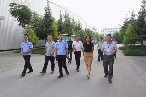 ea1547a.jpg ea1547a.jpg